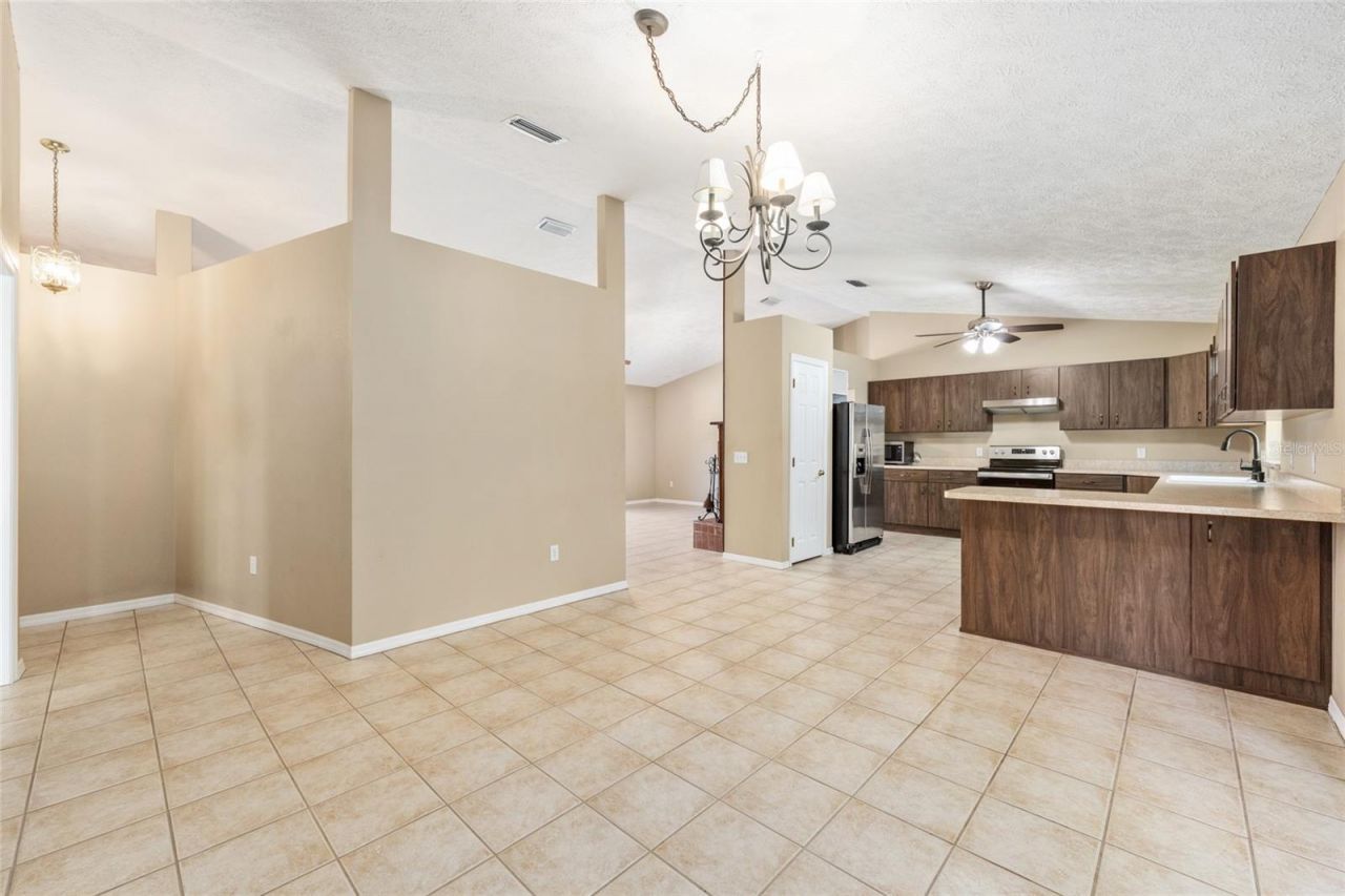 4885 NE 132nd Place , Anthony, FL 32617 Photo