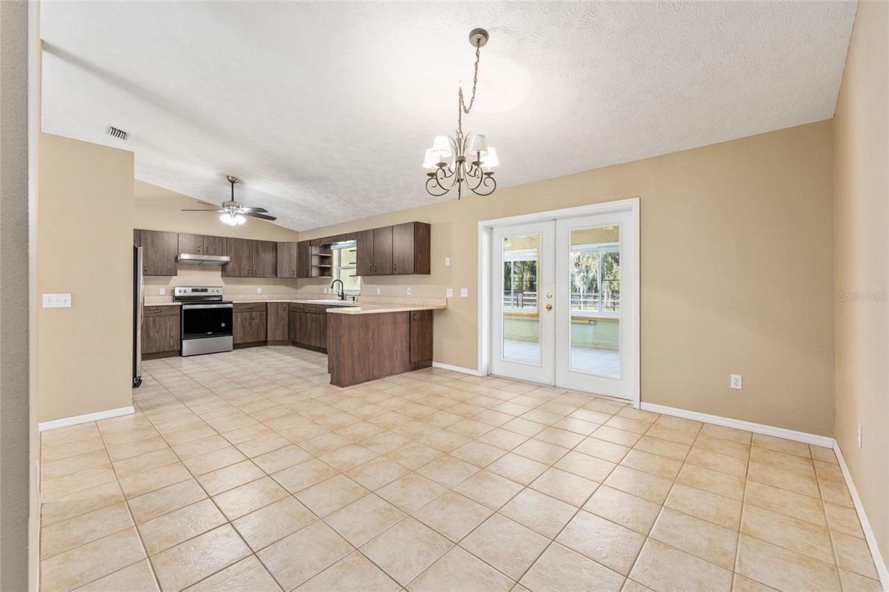 4885 NE 132nd Place , Anthony, FL 32617 Photo