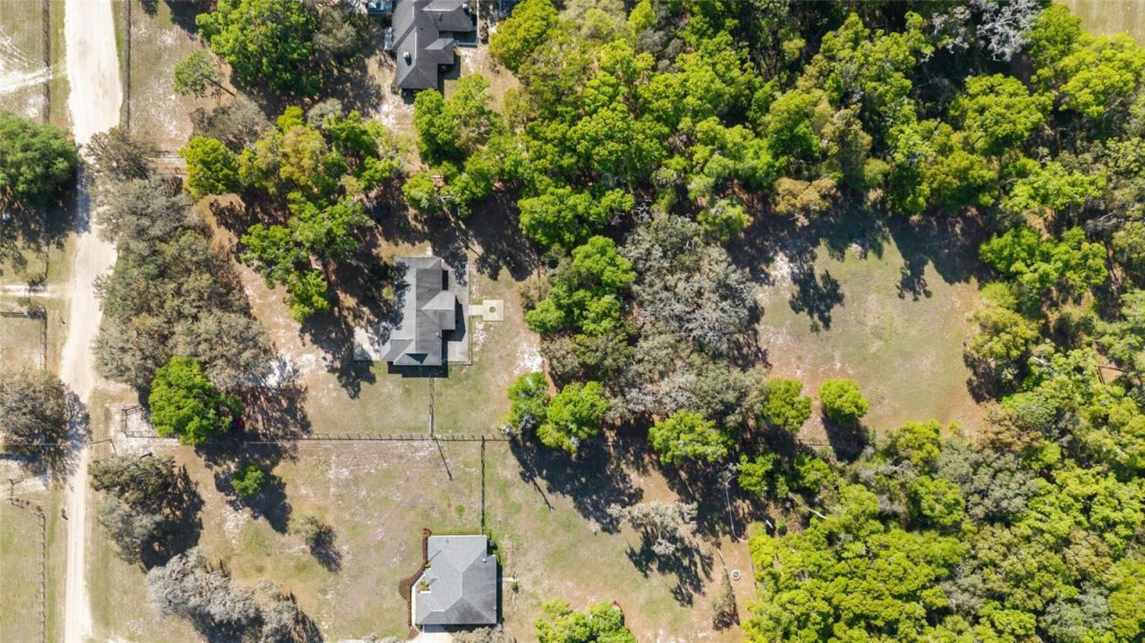 4885 NE 132nd Place , Anthony, FL 32617 Photo