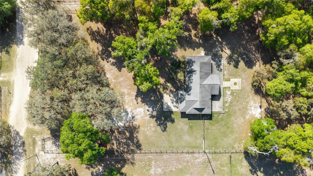 4885 NE 132nd Place , Anthony, FL 32617 Photo