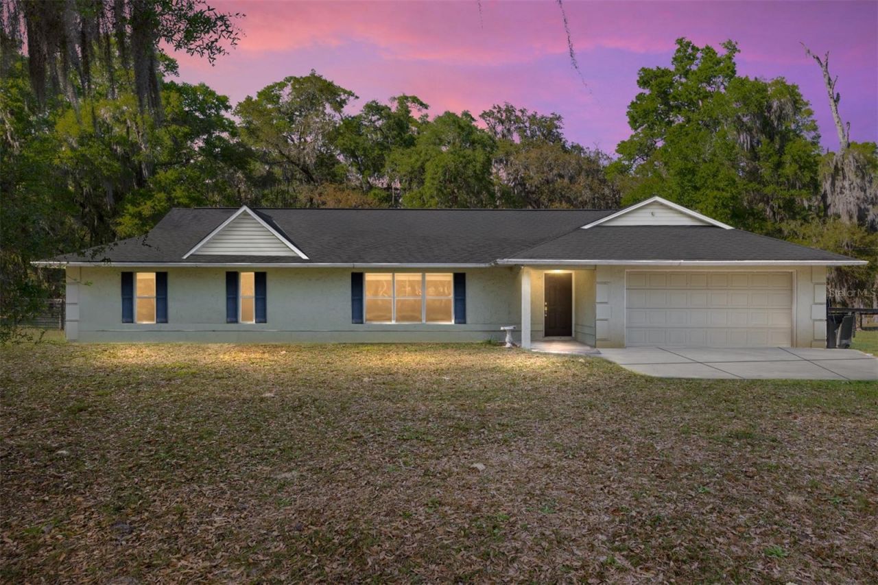 4885 NE 132nd Place , Anthony, FL 32617 Photo