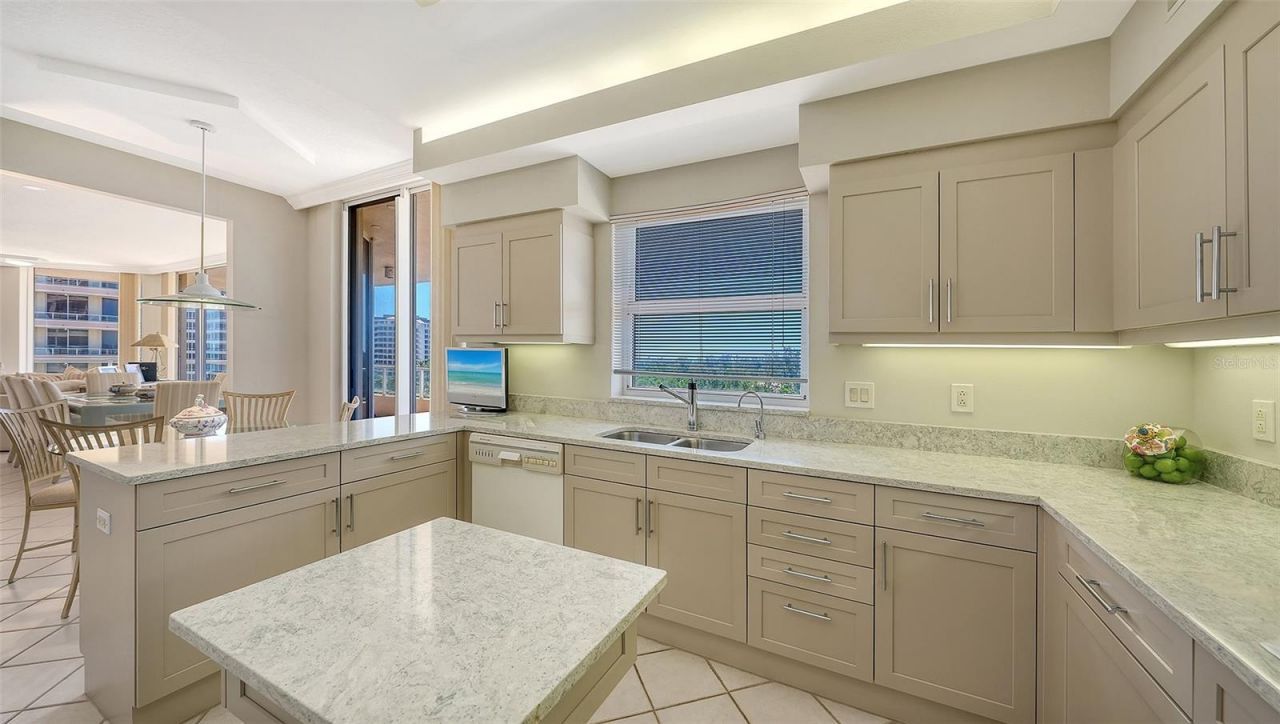 3060 Grand Bay Boulevard, Unit 155, Longboat Key, FL 34228 Photo