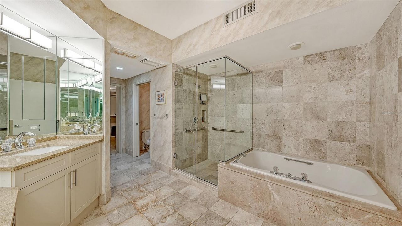 3060 Grand Bay Boulevard, Unit 155, Longboat Key, FL 34228 Photo