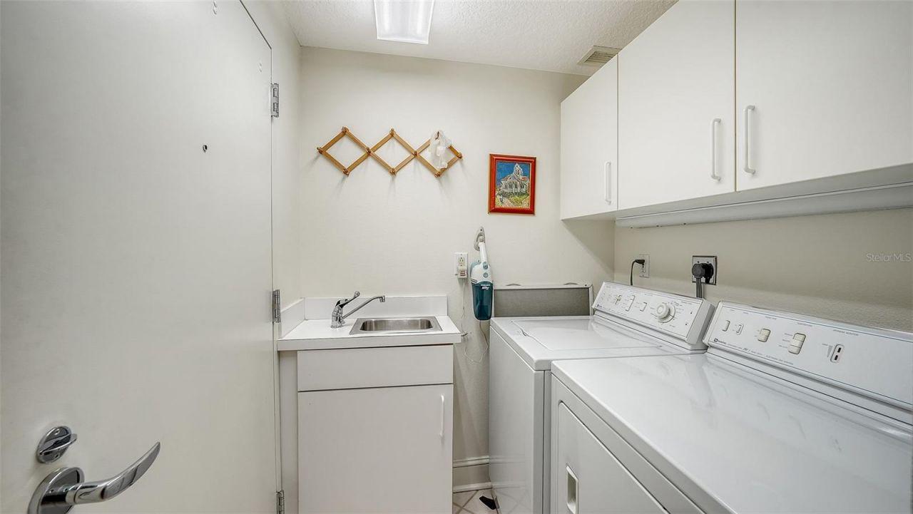 3060 Grand Bay Boulevard, Unit 155, Longboat Key, FL 34228 Photo