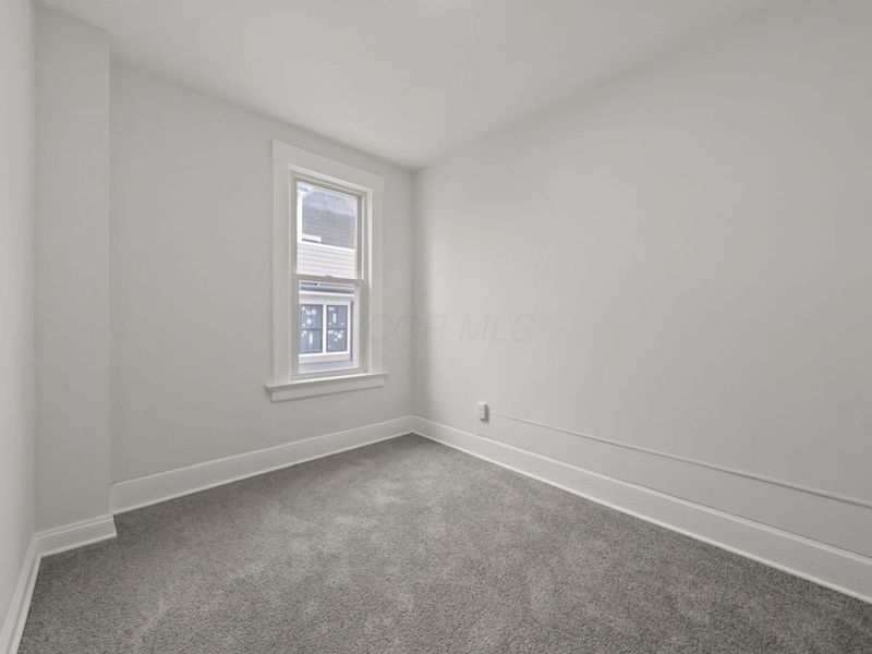 550 W Town Street , Columbus, OH 43215 Photo 16