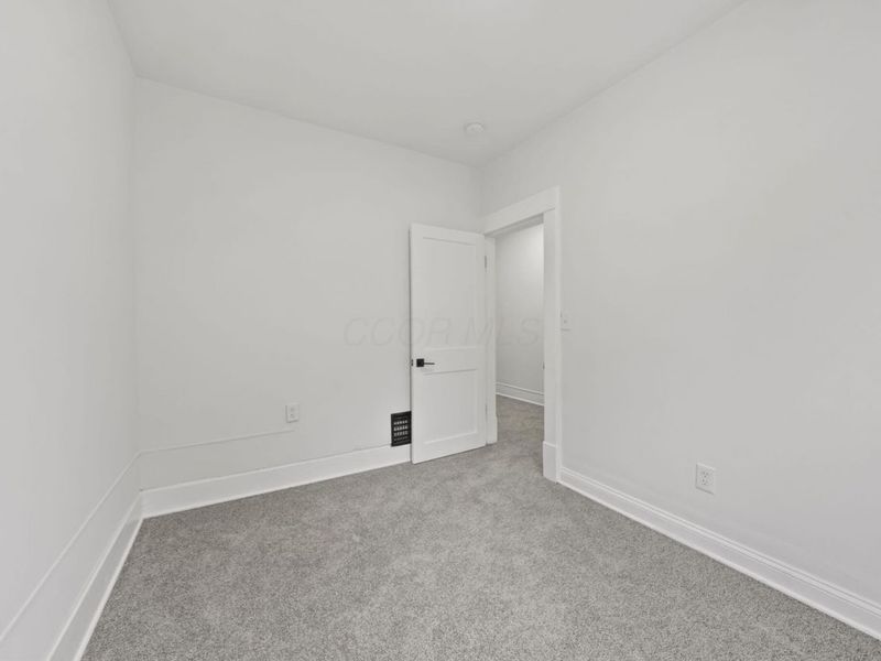 550 W Town Street , Columbus, OH 43215 Photo 17