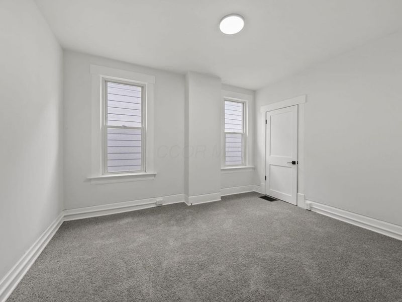 550 W Town Street , Columbus, OH 43215 Photo 18