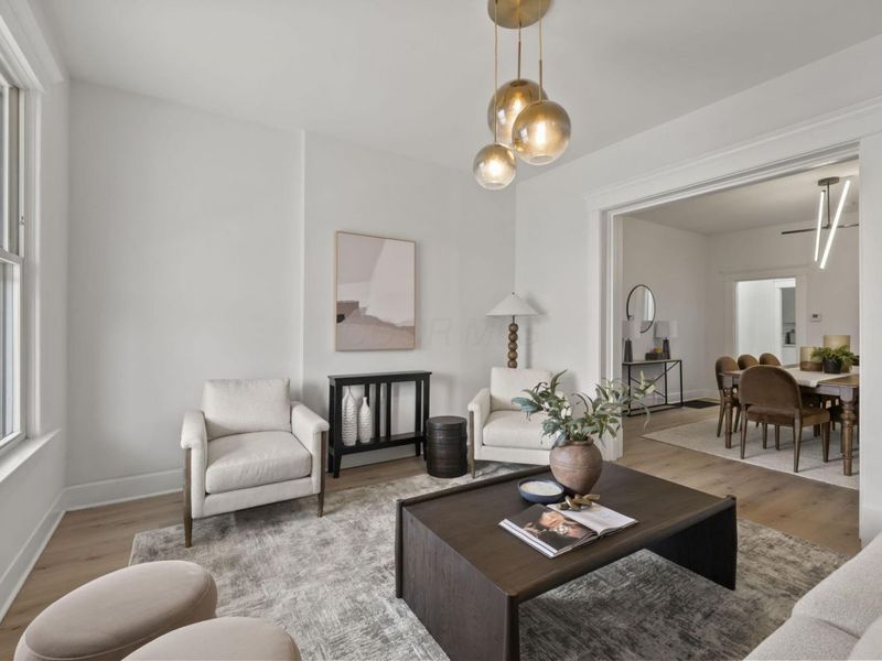 550 W Town Street , Columbus, OH 43215 Photo 2