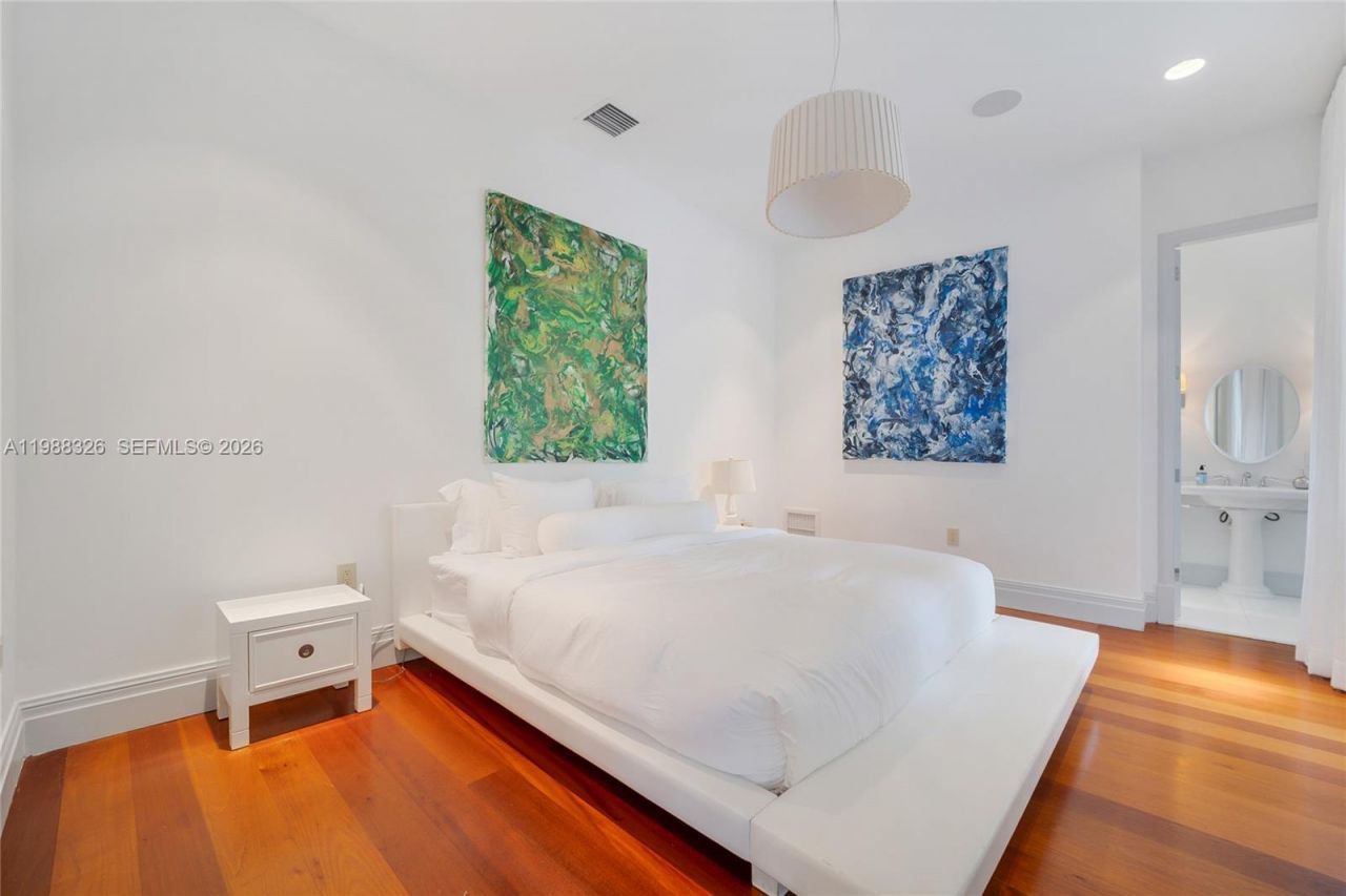 100 Palm Ave , Miami Beach, FL 33139 Photo