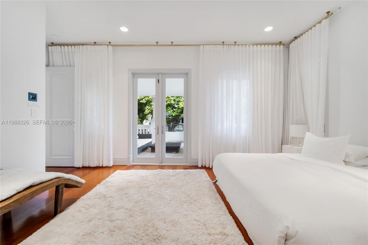 100 Palm Ave , Miami Beach, FL 33139 Photo