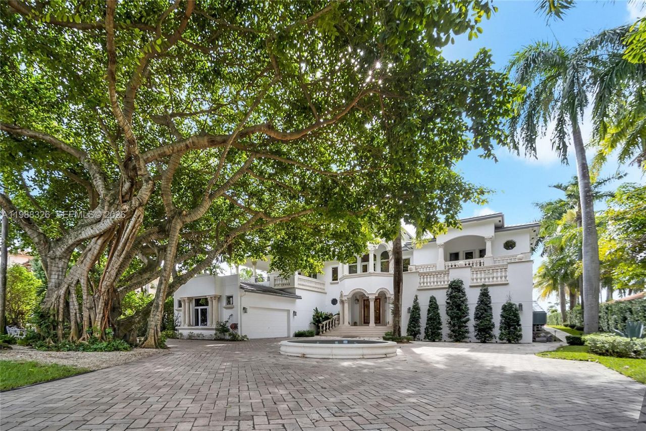 100 Palm Ave , Miami Beach, FL 33139 Photo