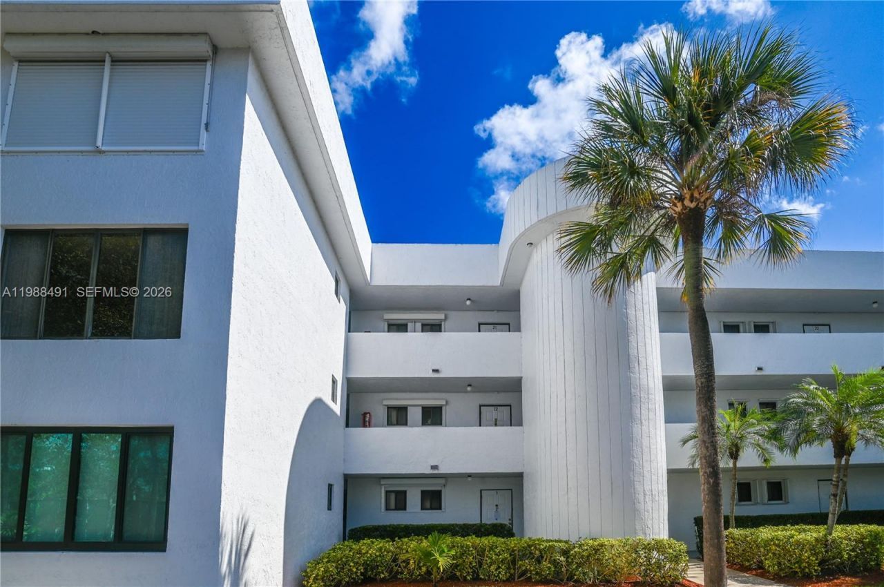 1490 Sheridan St, Unit 12A, Hollywood, FL 33020 Photo