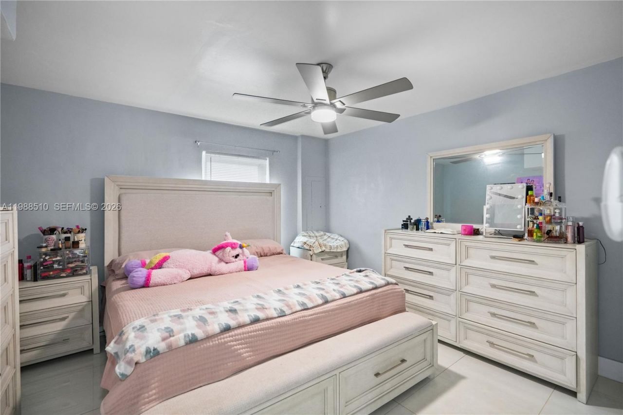 1803 SW 43rd Way , Fort Lauderdale, FL 33317 Photo