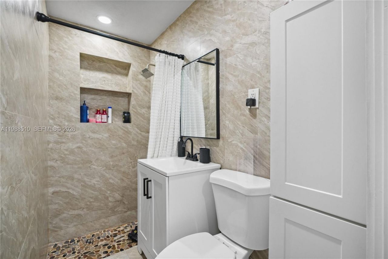 1803 SW 43rd Way , Fort Lauderdale, FL 33317 Photo