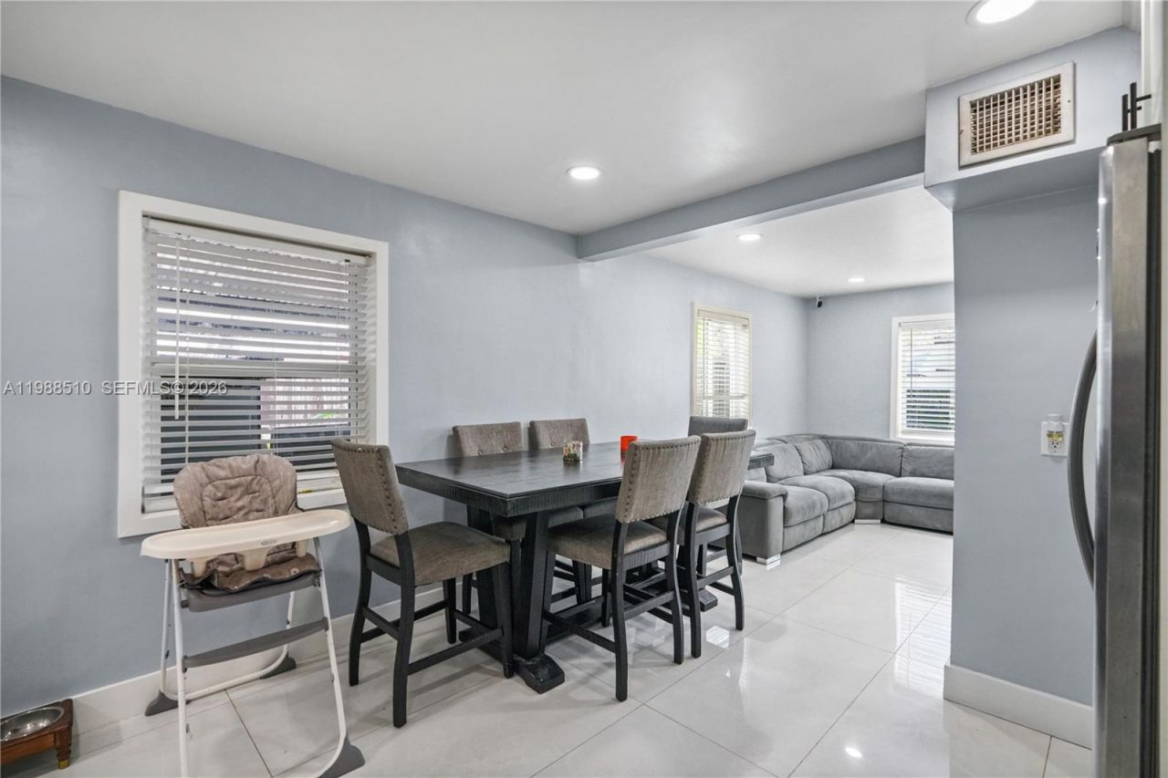 1803 SW 43rd Way , Fort Lauderdale, FL 33317 Photo