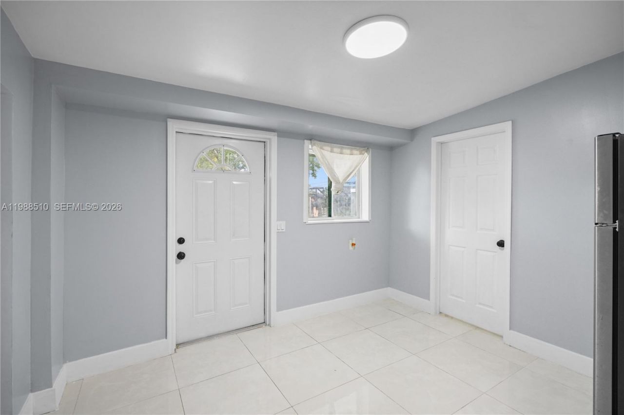 1803 SW 43rd Way , Fort Lauderdale, FL 33317 Photo