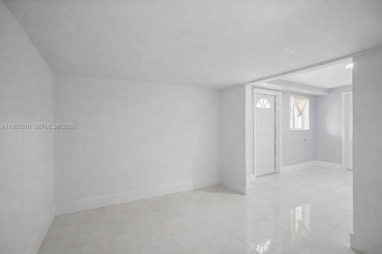 1803 SW 43rd Way , Fort Lauderdale, FL 33317 Photo