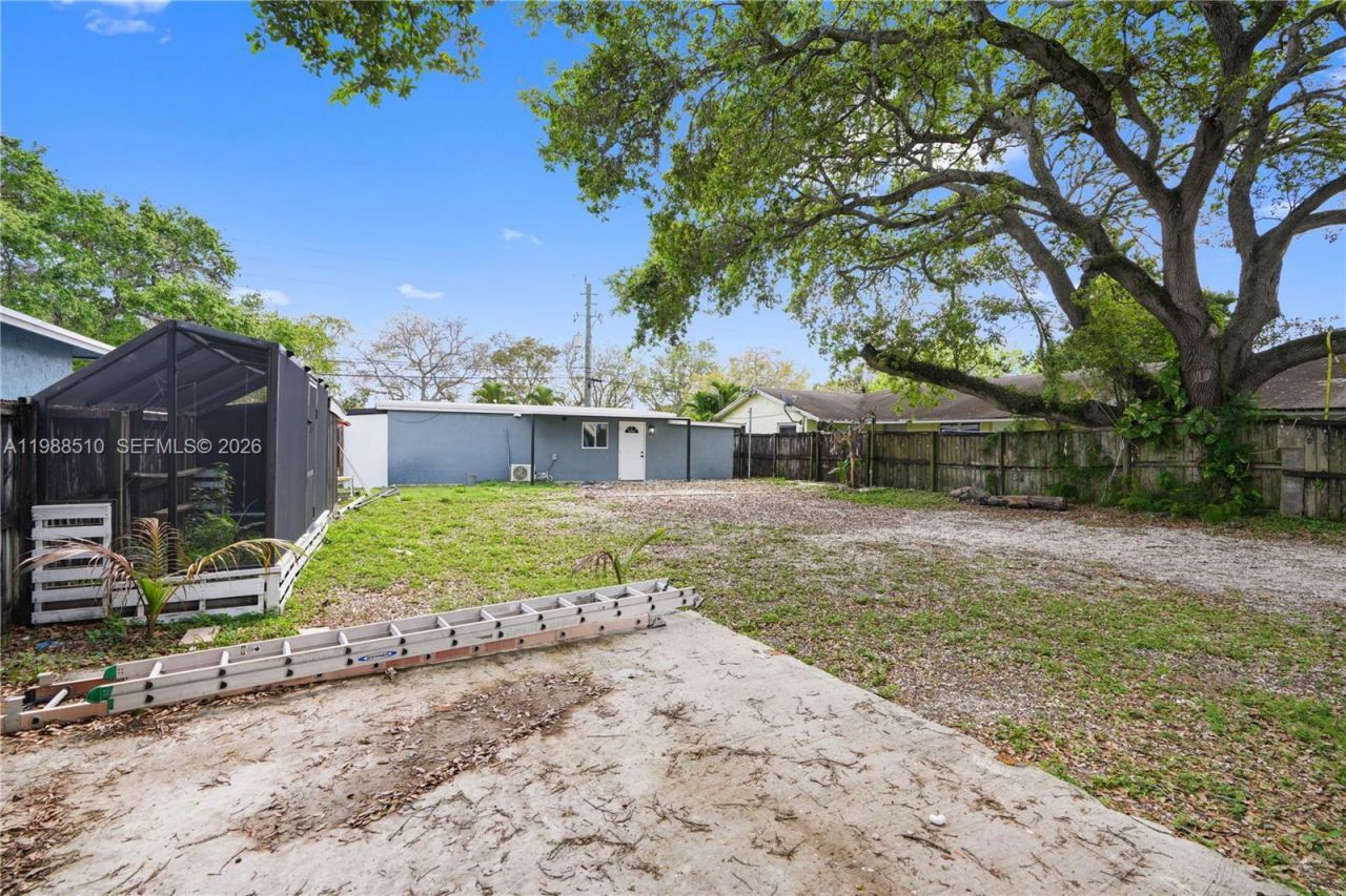 1803 SW 43rd Way , Fort Lauderdale, FL 33317 Photo