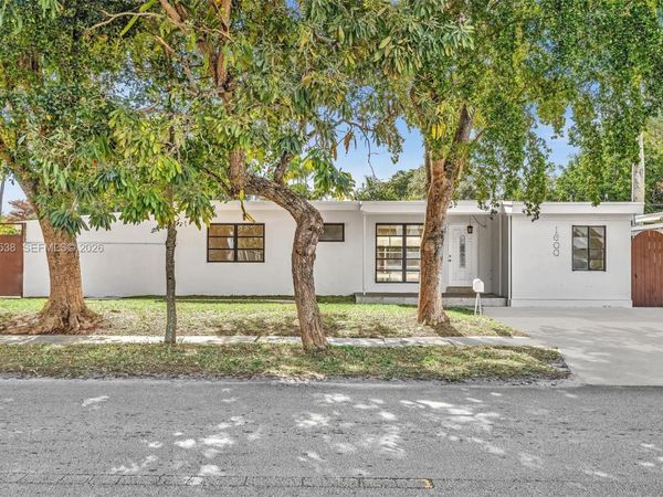 1600 SW 9th St , Fort Lauderdale, FL 33312