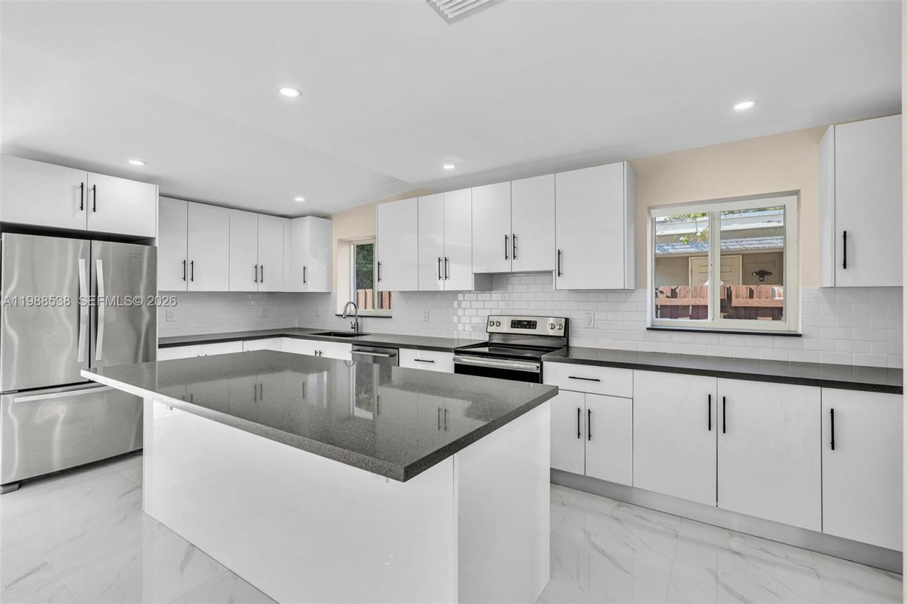 1600 SW 9th St , Fort Lauderdale, FL 33312 Photo