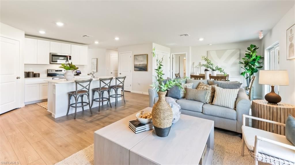 2019 NE 8th Pl , Cape Coral, FL 33909 Photo