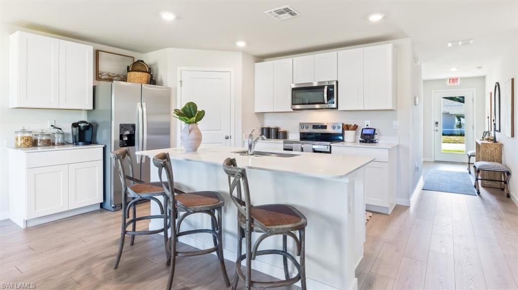 2019 NE 8th Pl , Cape Coral, FL 33909 Photo