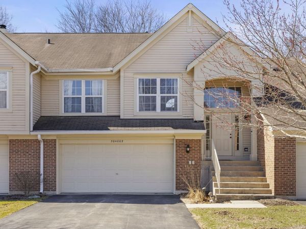 30W002 Willow Court, Warrenville, IL 60555