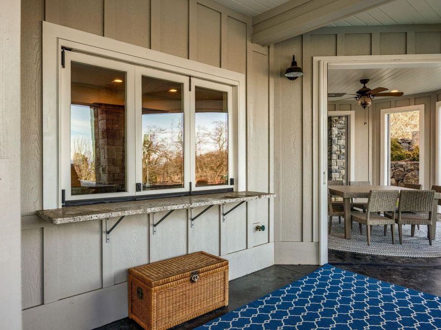 Property Image 100