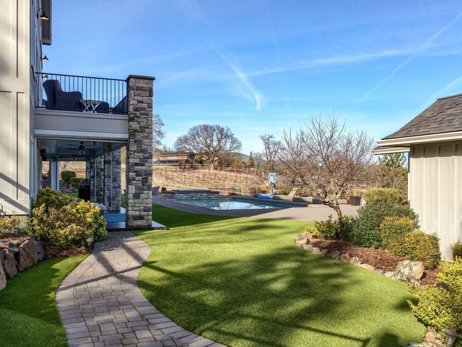 Property Image 102
