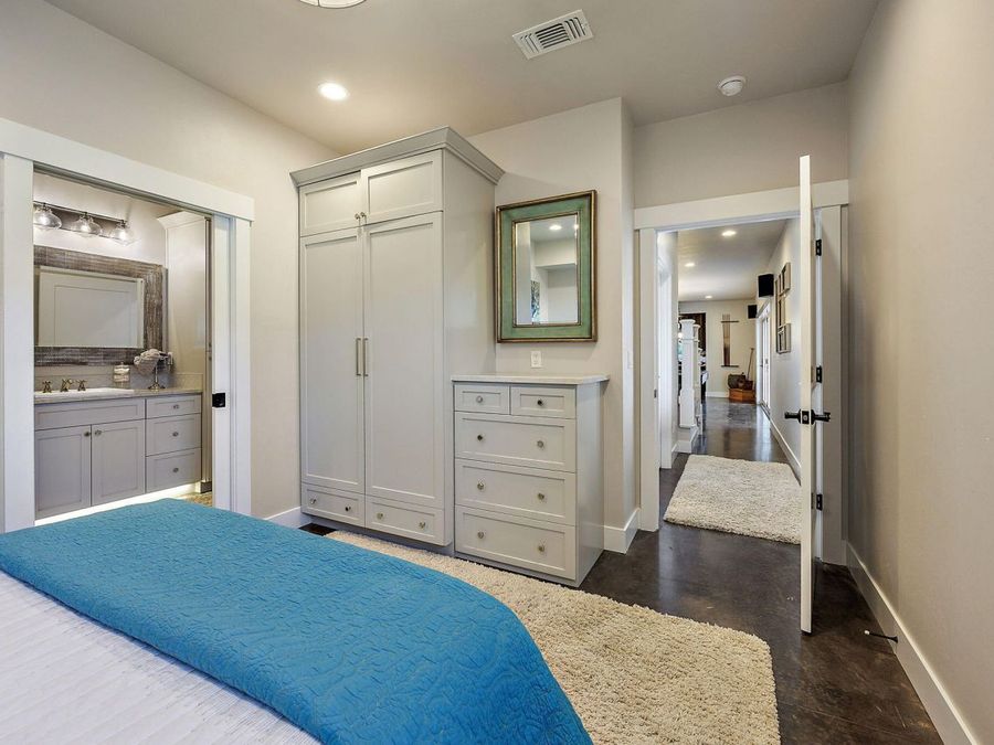 Property Image 93