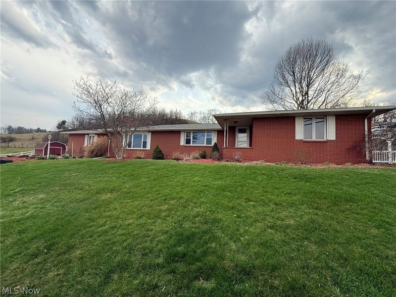 1728 State Route 39 NE, New Philadelphia, OH 44663 Photo 1