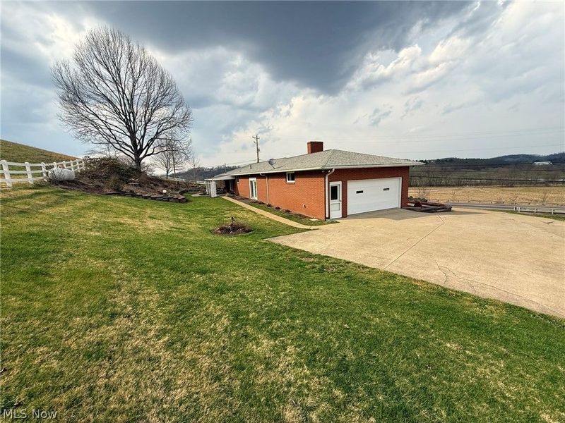 1728 State Route 39 NE, New Philadelphia, OH 44663 Photo 38