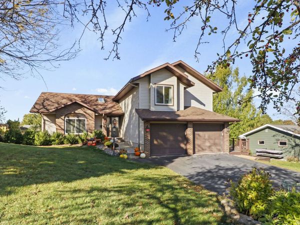 318 Tower Court, Dodgeville, WI 53533