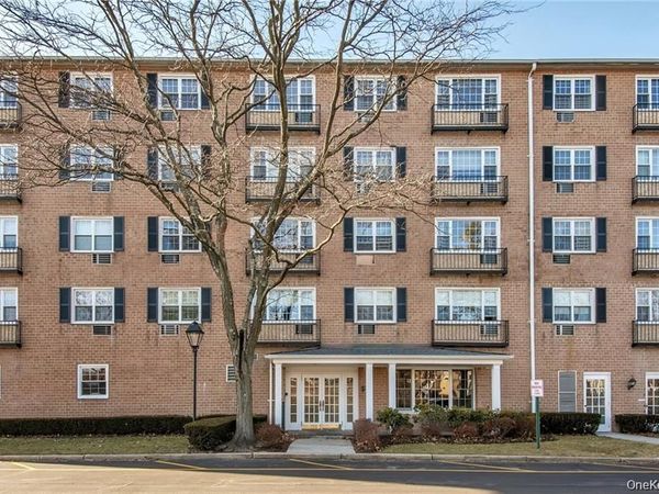 1 Consulate Drive , Unit 2K, Tuckahoe, NY 10707