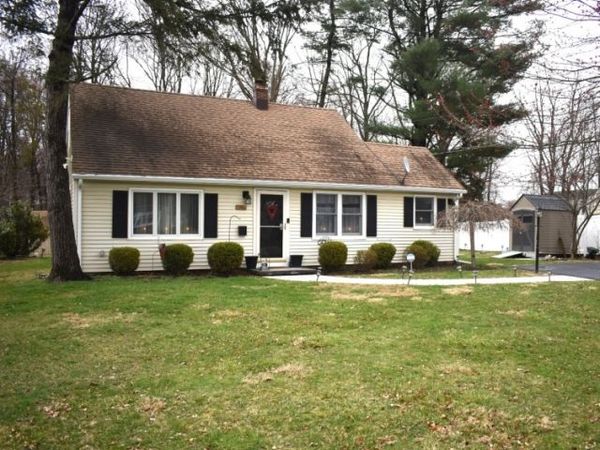 29 Brookside Ave, Pequannock, NJ 07444