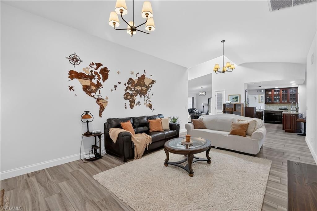 29 SE 10th Ave , Cape Coral, FL 33990 Photo