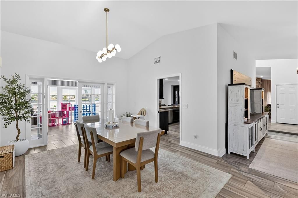 29 SE 10th Ave, Cape Coral, FL 33990 Photo