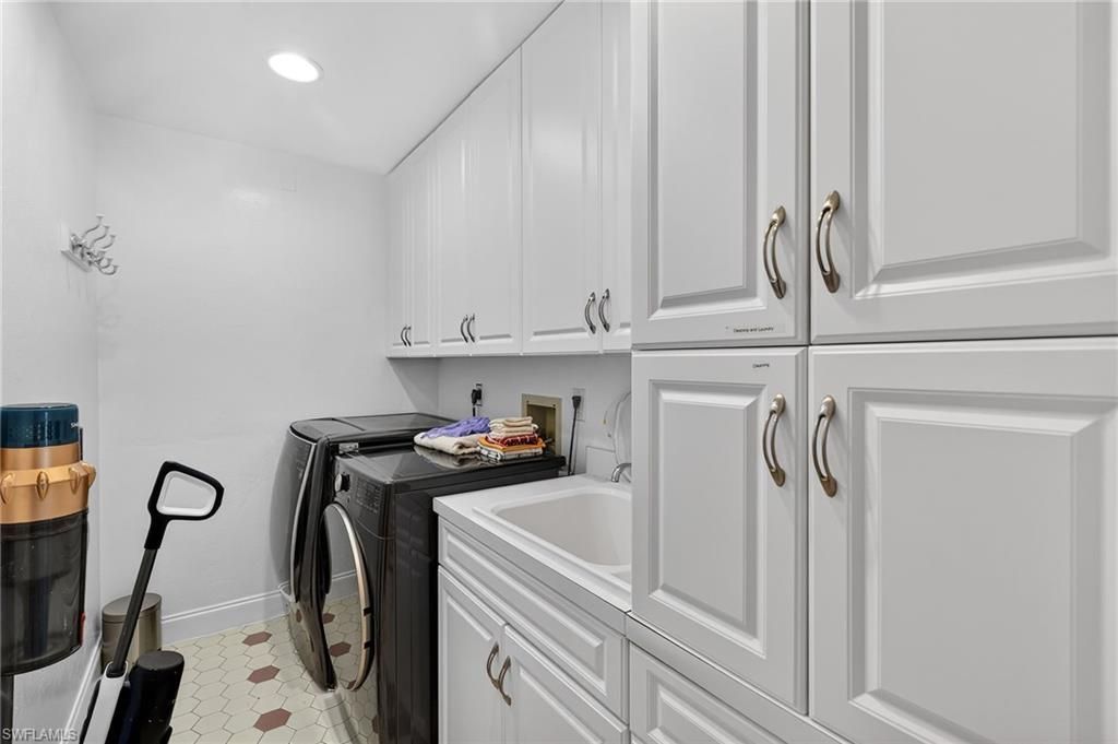 29 SE 10th Ave , Cape Coral, FL 33990 Photo