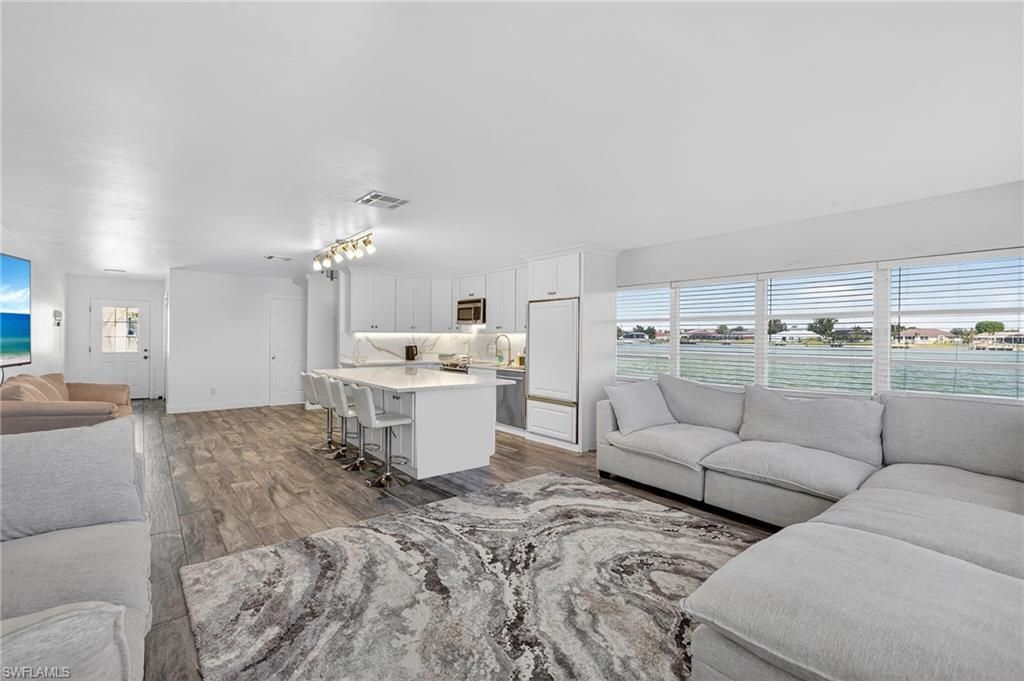 29 SE 10th Ave , Cape Coral, FL 33990 Photo