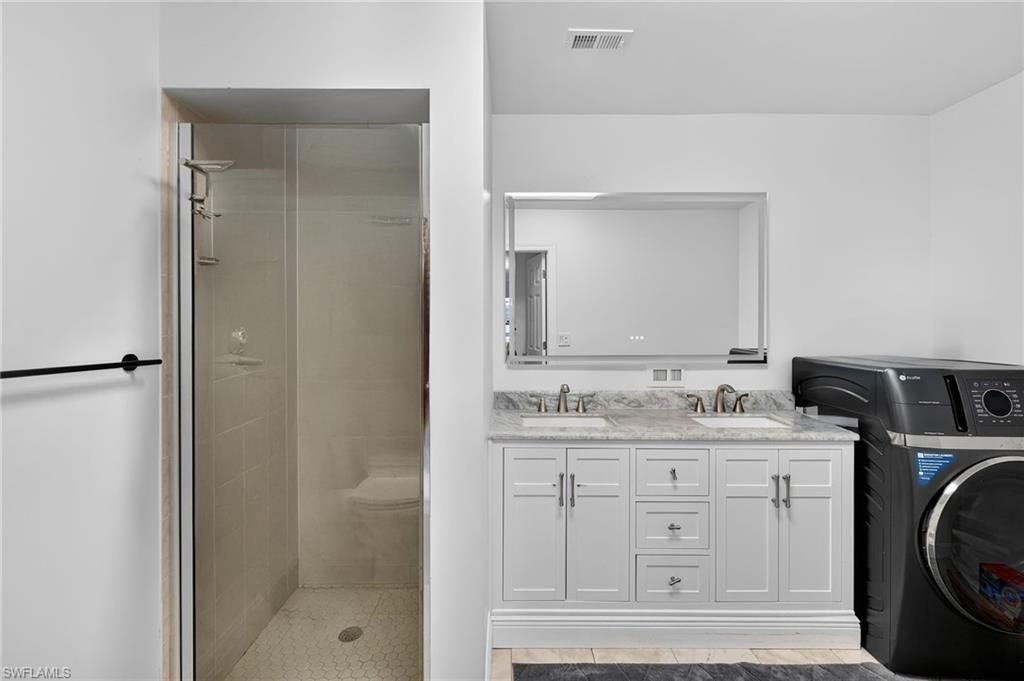 29 SE 10th Ave, Cape Coral, FL 33990 Photo