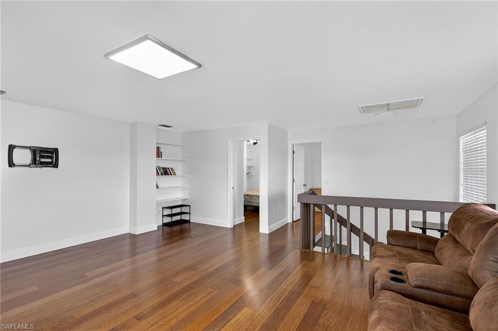 29 SE 10th Ave, Cape Coral, FL 33990 Photo