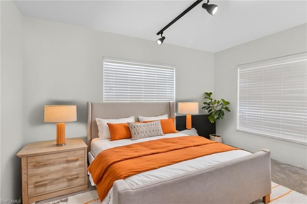 29 SE 10th Ave, Cape Coral, FL 33990 Photo