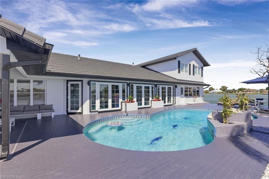 29 SE 10th Ave, Cape Coral, FL 33990 Photo