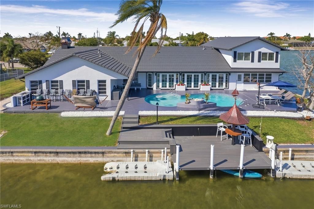 29 SE 10th Ave, Cape Coral, FL 33990 Photo