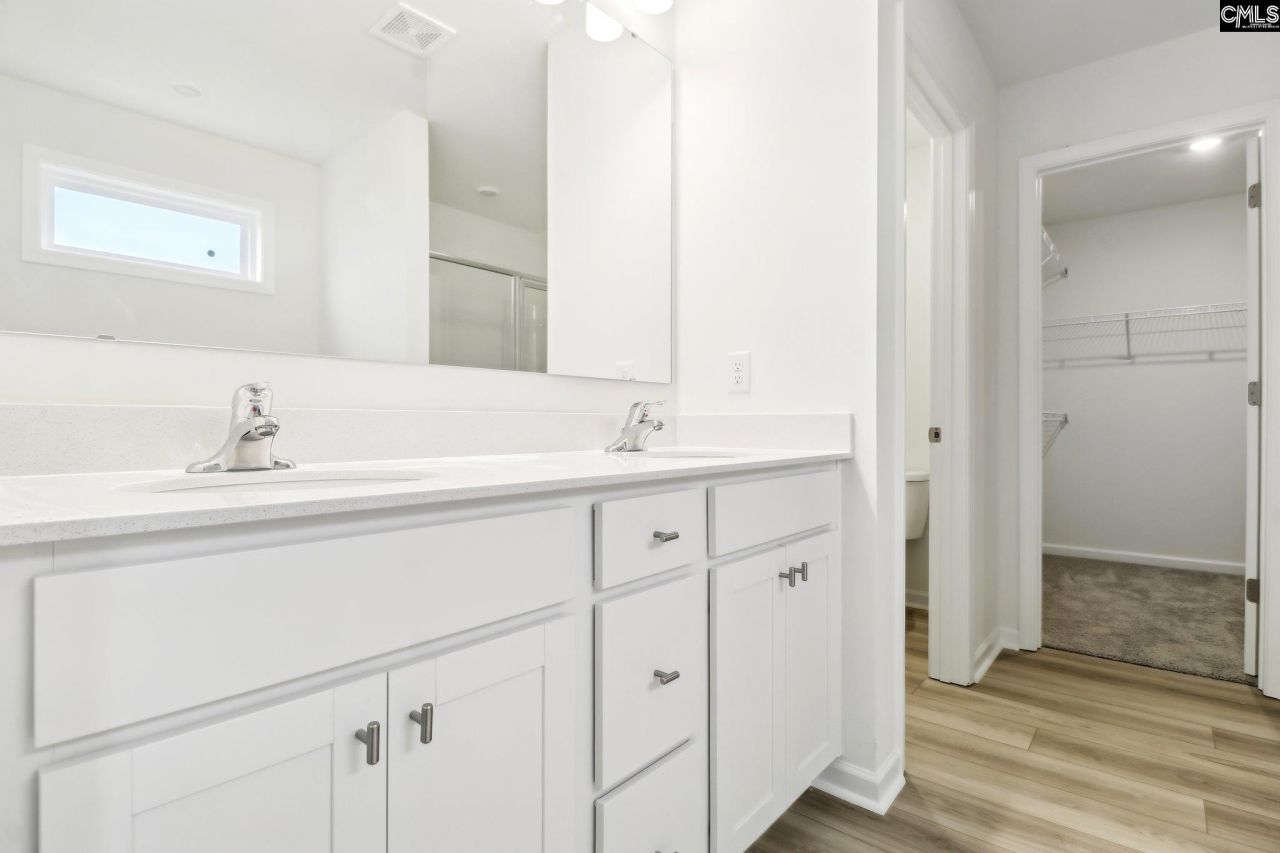 216 Ruby Prince Way Photo 13