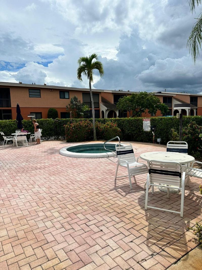 50 SE 12th Street, Boca Raton, FL 33432 Photo