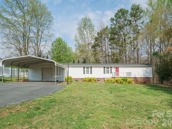 222 Summertree Drive , Troutman, NC 28166