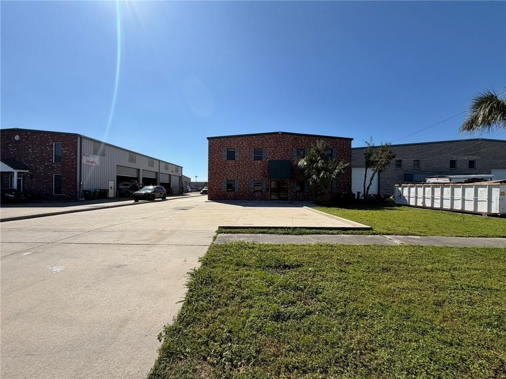 2716 CRESTVIEW Avenue, Kenner, LA 70062