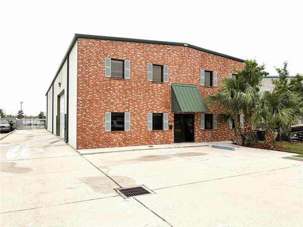 2716 CRESTVIEW Avenue, Kenner, LA 70062