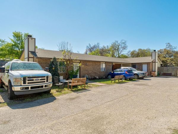 411 Thelma DR, Austin, TX 78745